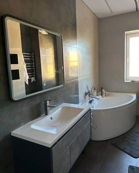 Дом 197м², 2-этажный, участок 8 сот.  