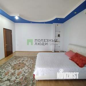 Дом 271м², 2-этажный, участок 6 сот.  