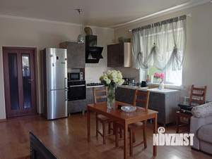 Коттедж 180м², 2-этажный, участок 8 сот.  