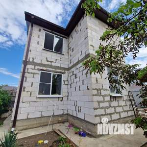 Дом 105м², 2-этажный, участок 6 сот.  