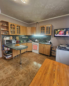 Дом 179м², 2-этажный, участок 4 сот.  