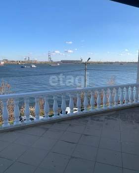 Дом 356м², 2-этажный, участок 6 сот.  