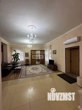 Дом 360м², 2-этажный, участок 4 сот.  