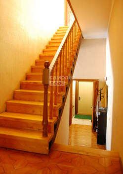 Дом 356м&sup2;, 3-этажный, участок 7 сот.  