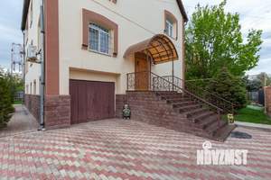 Дом 354м², 3-этажный, участок 7 сот.  