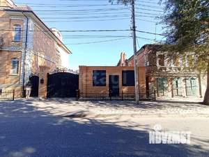 Дом 374м², 3-этажный, участок 8 сот.  