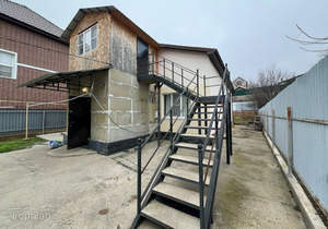 Дом 205м², 2-этажный, участок 6 сот.  