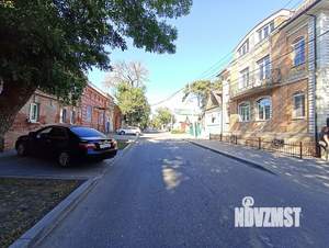 Дом 374м², 3-этажный, участок 8 сот.  