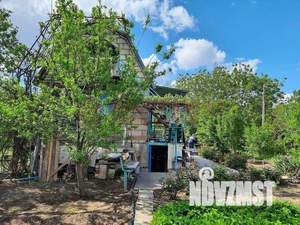 Дом 65м&sup2;, 3-этажный, участок 7 сот.  