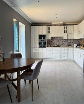 Дом 177м&sup2;, 2-этажный, участок 14 сот.  