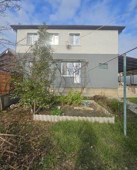 Дом 179м², 2-этажный, участок 4 сот.  