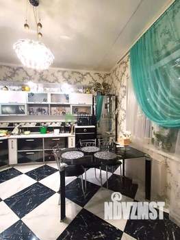 Дом 195м&sup2;, 2-этажный, участок 6 сот.  