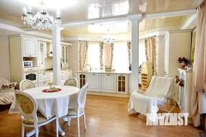 Дом 364м², 3-этажный, участок 12 сот.  