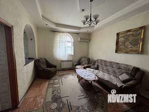 Дом 397м², 2-этажный, участок 4 сот.  