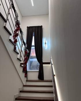 Дом 197м², 2-этажный, участок 8 сот.  