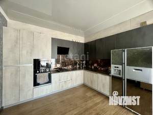 Дом 200м², 2-этажный, участок 4 сот.  