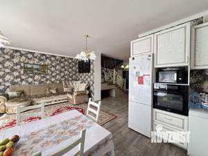 Дом 230м&sup2;, 2-этажный, участок 7 сот.  