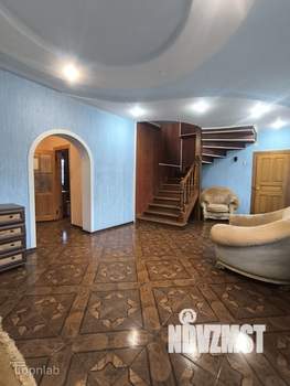 Дом 360м², 3-этажный, участок 7 сот.  