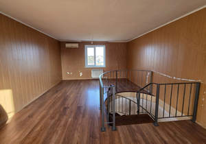 Дом 61м², 2-этажный, участок 6 сот.  