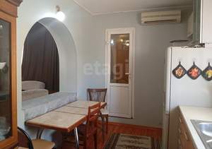 Дом 275м², 3-этажный, участок 6 сот.  