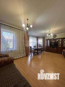 Дом 247м², 3-этажный, участок 498 сот.  