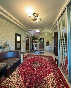 Дом 176м², 2-этажный, участок 4 сот.  