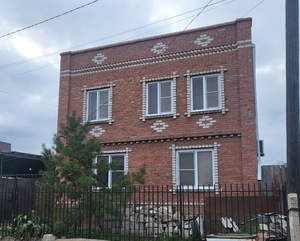 Дом 160м², 2-этажный, участок 10 сот.  