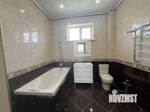 Дом 312м², 2-этажный, участок 7 сот.  