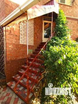 Дом 408м², 2-этажный, участок 8 сот.  