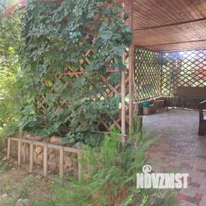 Дом 408м², 3-этажный, участок 8 сот.  