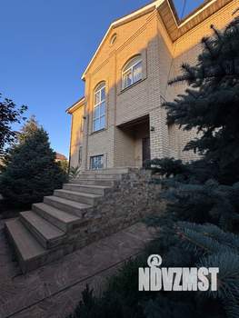 Коттедж 534м², 3-этажный, участок 18 сот.  