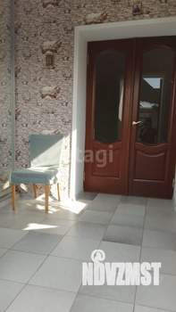 Дом 183м², 2-этажный, участок 6 сот.  