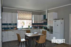 Дом 216м², 2-этажный, участок 7 сот.  