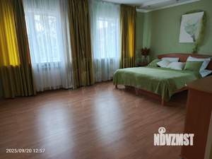 Дом 237м², 3-этажный, участок 13 сот.  