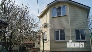 Дом 70м², 2-этажный, участок 3 сот.  