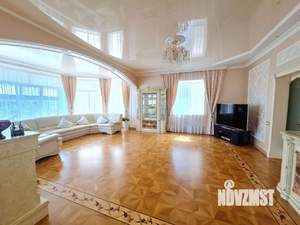 Дом 404м², 2-этажный, участок 11 сот.  