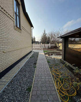 Дом 197м&sup2;, 2-этажный, участок 7 сот.  