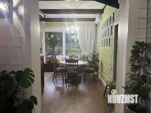 Дом 278м², 2-этажный, участок 10 сот.  