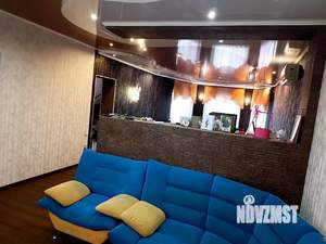 Коттедж 285м², 2-этажный, участок 6 сот.  