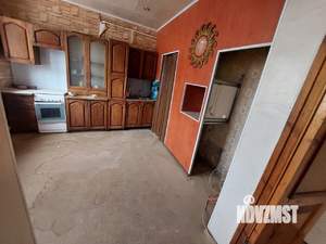 Дом 306м², 3-этажный, участок 6 сот.  