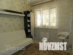 Дом 184м&sup2;, 2-этажный, участок 4 сот.  