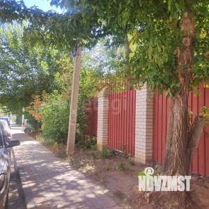 Дом 408м², 3-этажный, участок 8 сот.  