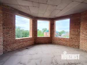 Дом 356м², 2-этажный, участок 4 сот.  