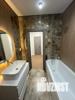 2-к квартира, посуточно, 53м2, 18/20 этаж