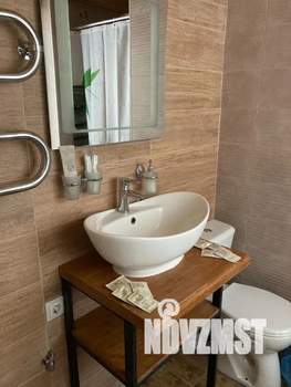 Студия квартира, посуточно, 29м2, 1/5 этаж