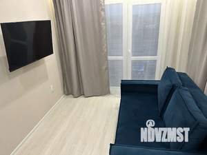 Студия квартира, посуточно, 32м2, 17/18 этаж