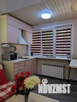 Студия квартира, посуточно, 31м2, 1/5 этаж