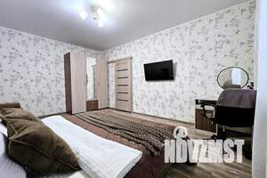 1-к квартира, посуточно, 35м2, 3/23 этаж