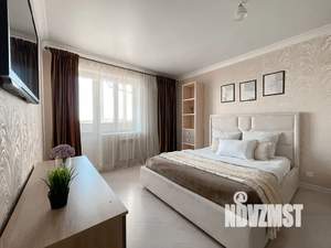 1-к квартира, посуточно, 35м2, 11/16 этаж