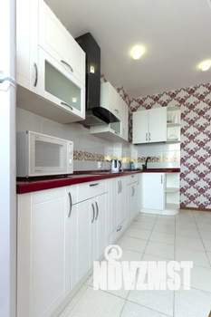 2-к квартира, посуточно, 70м2, 8/12 этаж